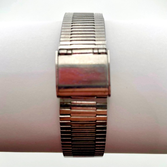 Pulsar 361106 Gold Silver Tone Adjustable Stainless Steel Dress Watch 80’s 80s - Picture 2 of 6